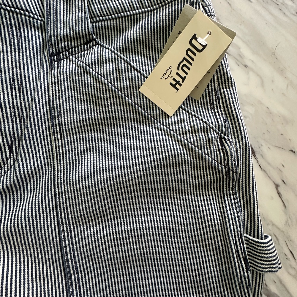 Duluth Rootstock pinstripes shorts size 6 - Picture 4 of 14